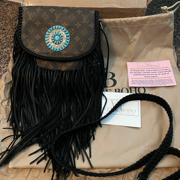 The Authentic LV World Traveler with Zuni Concho - Picture 2 of 6